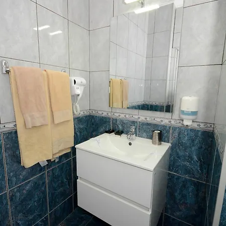 Andre's מלון קריובה